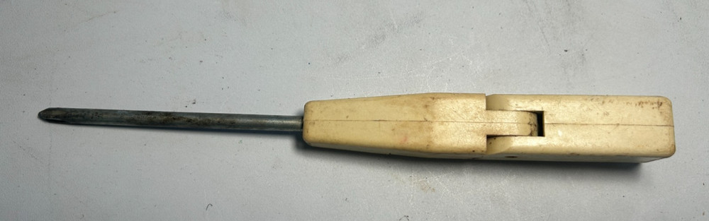Vintage Folding T-Handle Screwdriver White Hard Plastic Thomas Impl Beaman IA