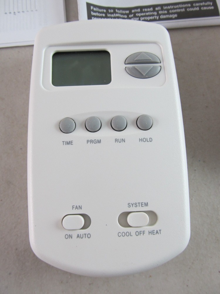 White-Rodgers 1E78-151 Digital 5/2 Day Programmable Vertical