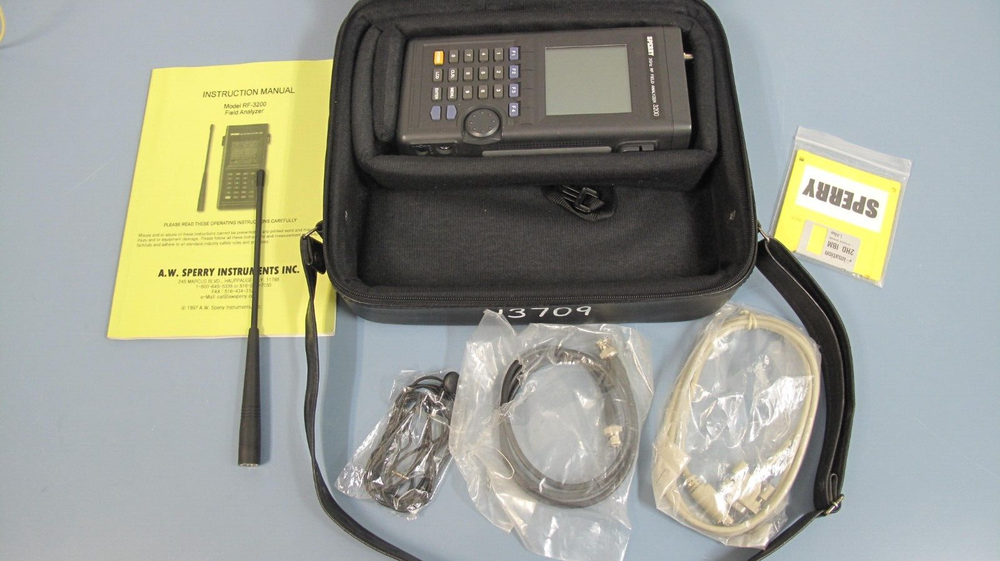 Sperry Model RF-3200 Field Analyzer With Accessories & Case Good Condition