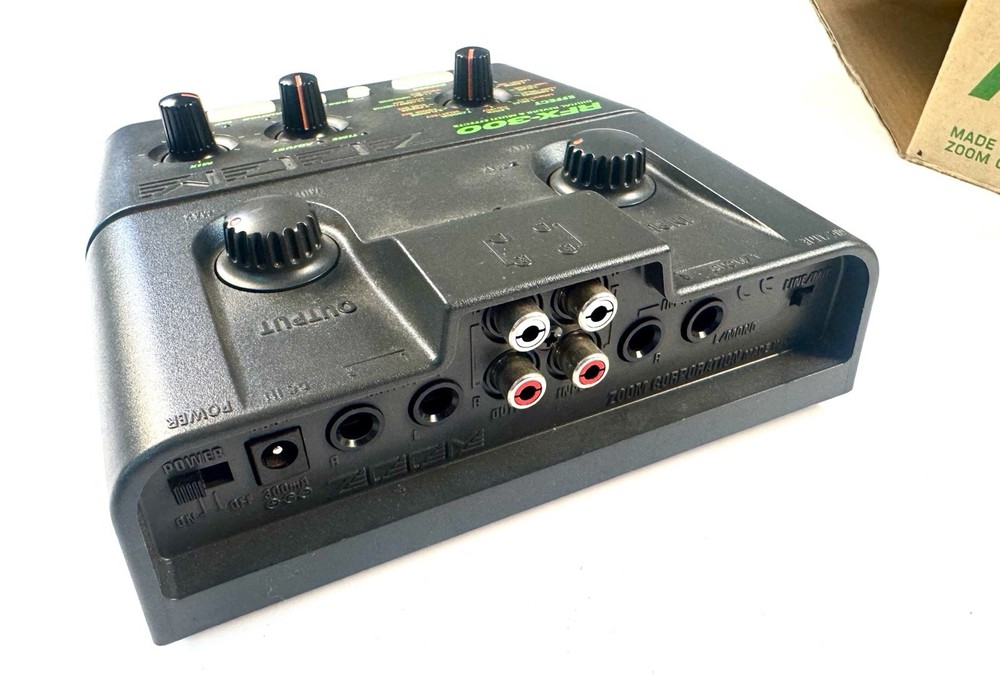 Zoom RFX-300 Digital Reverb & Multi Effects Processor. New Old Stock!