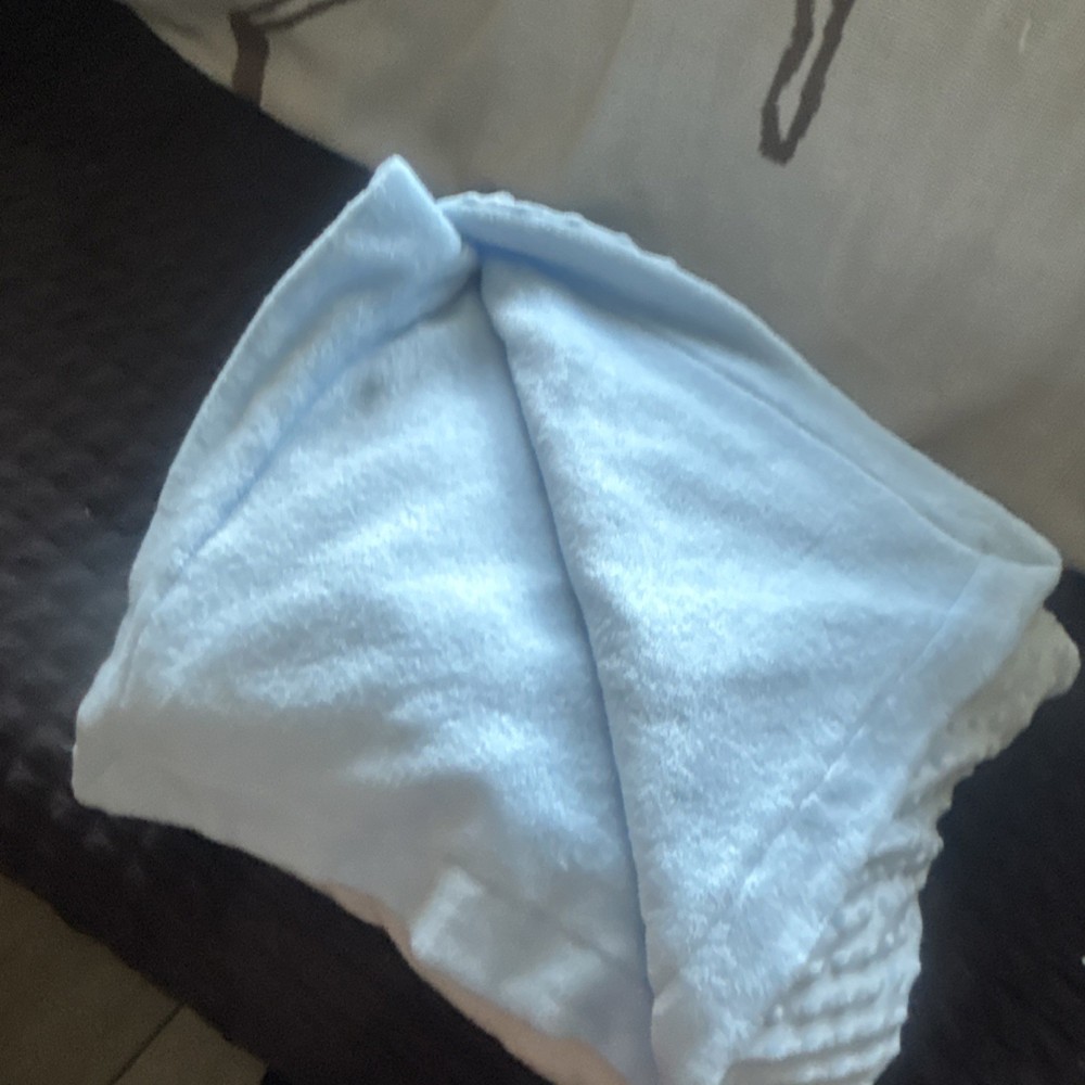 Light Blue Dot Minky Crib Blanket Soft Polyester Modern Nursery Bedding