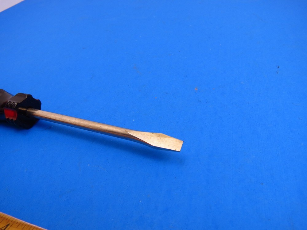 Great Neck Flathead Screwdriver 7 Inch AA44