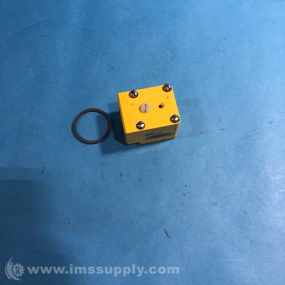 Banner RSBLVAG Photoelectric Sensor FNOB