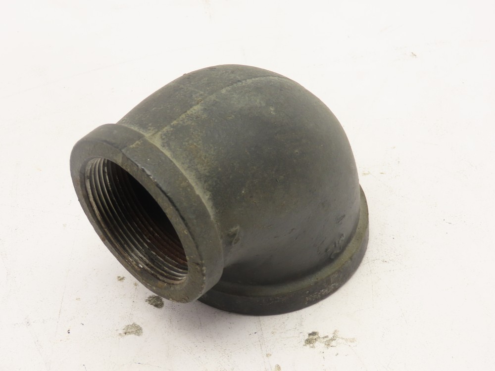 2-1/2" x 2" 90 Degree Reducing Elbow Schedule 40 Black Iron