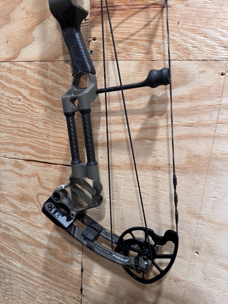 Prime Form 34, 65lbs 26.5"-30.5" LEFT HAND