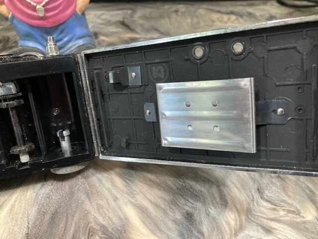 VINTAGE ARGUS C3 RANGE FINDER CAMERA WITH PARTIAL LEATHER CASE