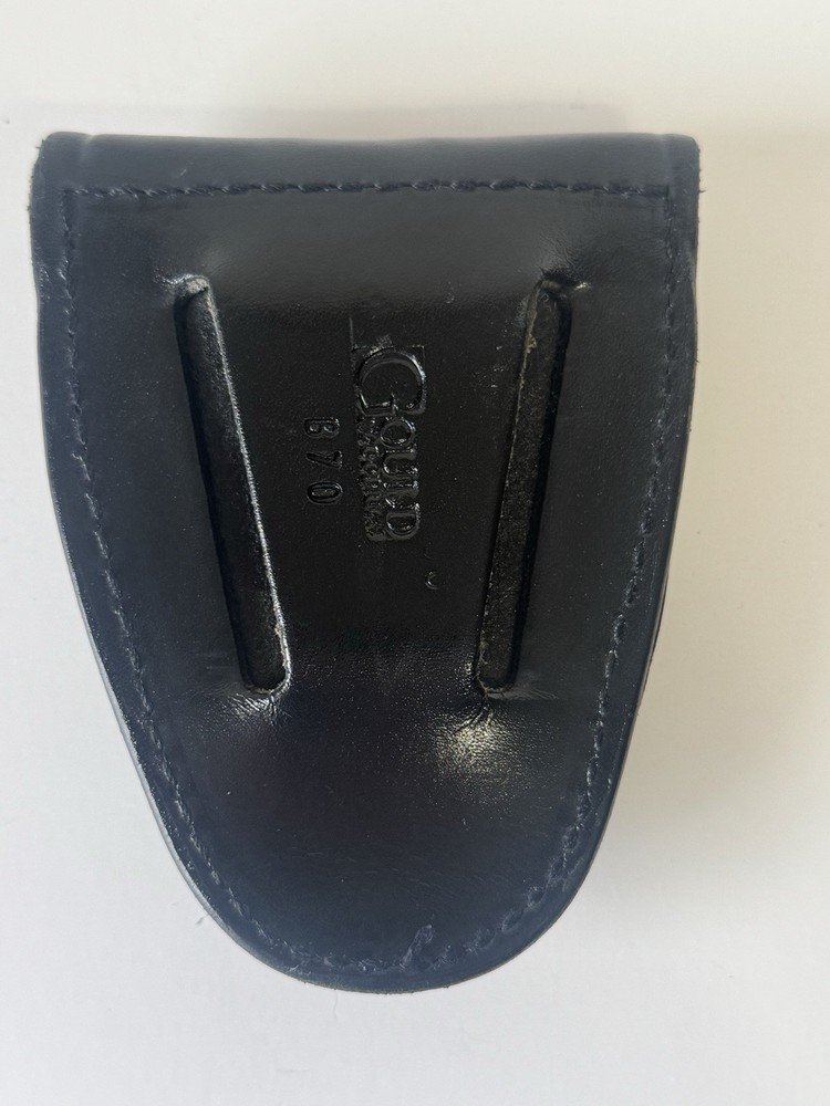 Gould & Goodrich Single Handcuff Case