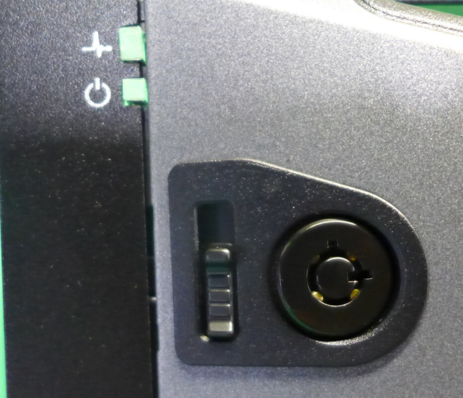 GENUINE Dell Compellent SC120 Front Security Bezel w/Key G4GN1