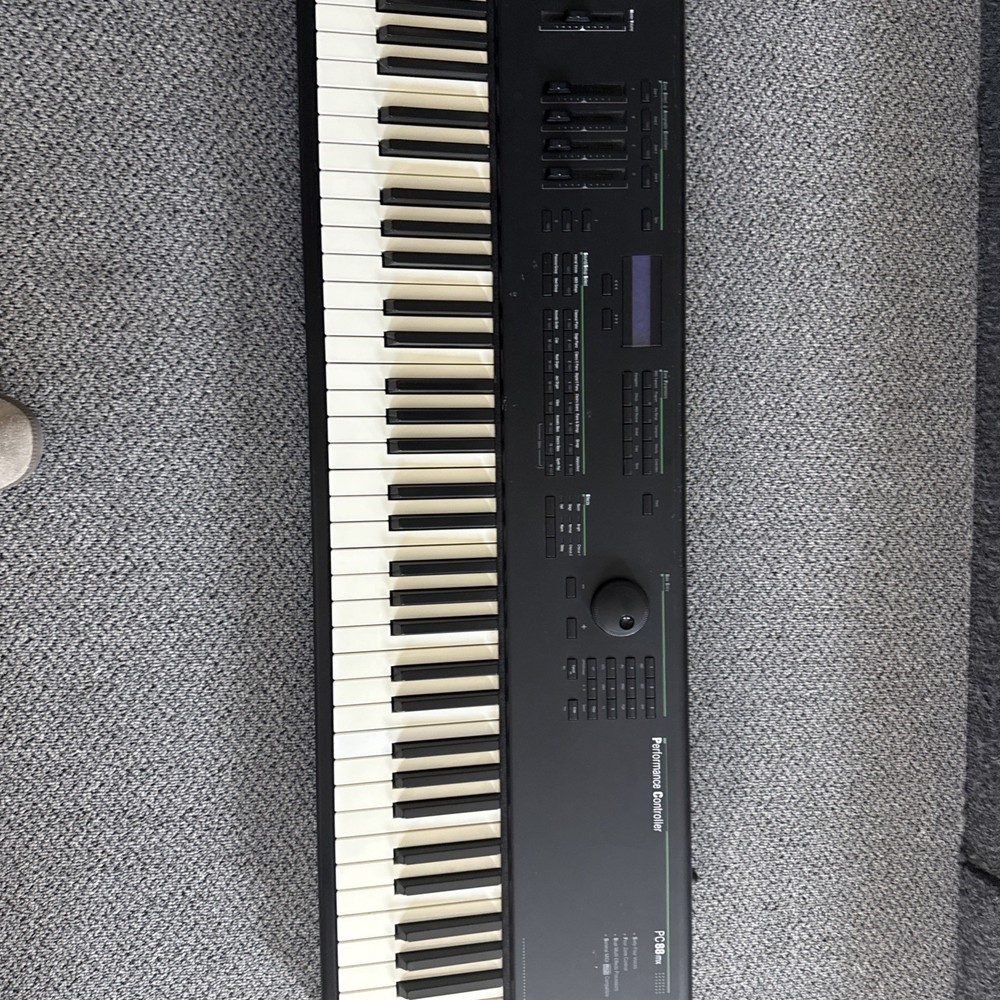 Kurzweil PC88 Performance Controller Keyboard