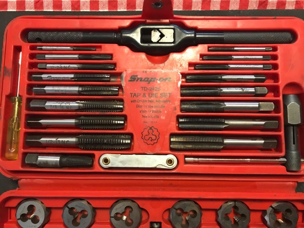 Snap On Tools 42 Pc Tap & Die Set TD-2425 Complete w/ Double Hex Adjustable Dies