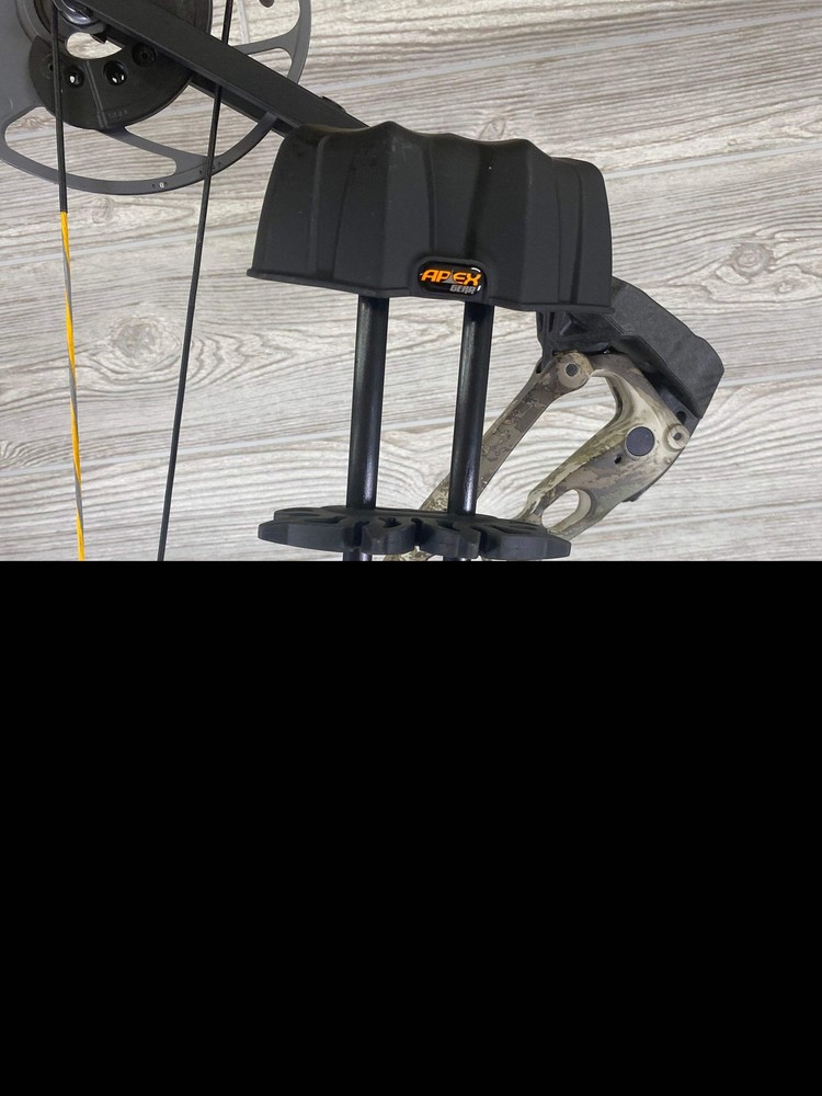 Diamond Edge 320 RH Bow Package