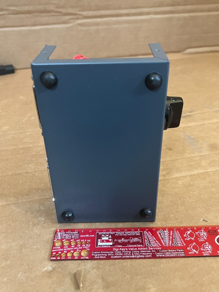 Belkin F1B024-E 2-Port Data Transfer Switch