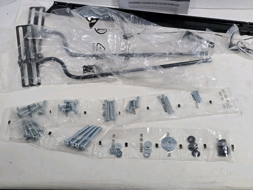 Rocketfish Universal Soundbar Mount for 32–90" TVs Speaker Mounting System