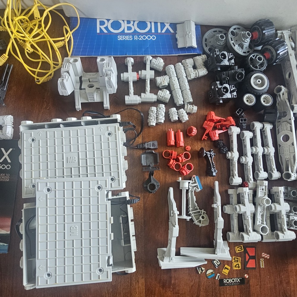 Robotix Many Parts Including Boxes for R-2000 R-1500 UNTESTED