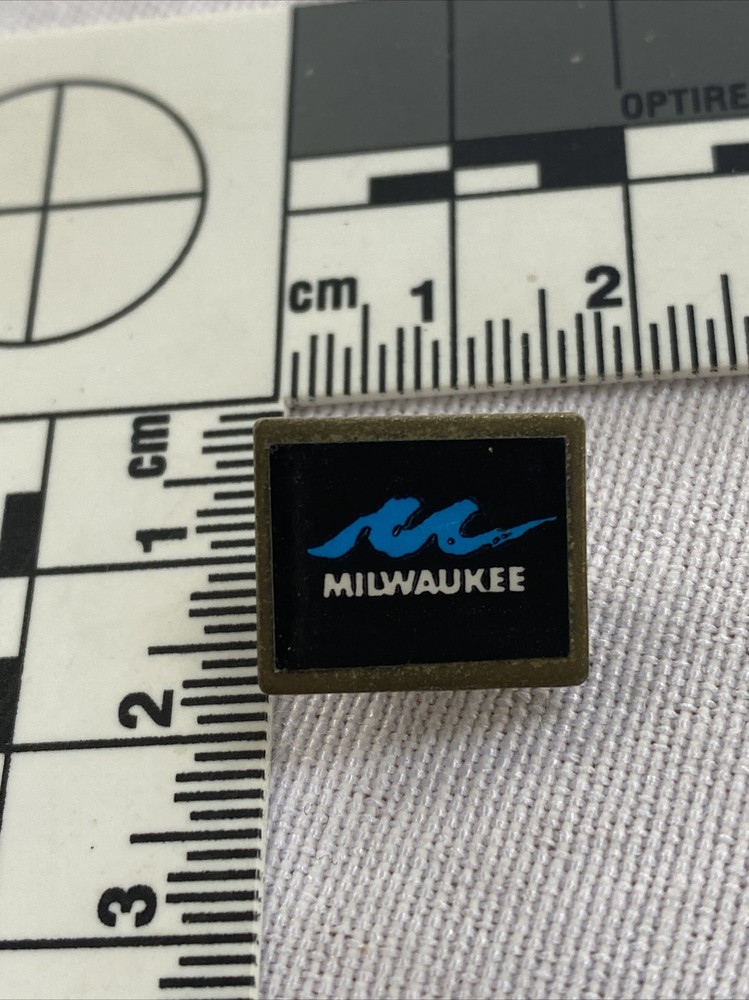 Milwaukee logo pin