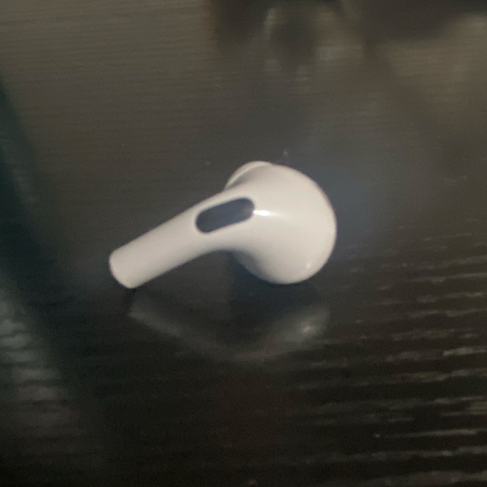 Apple Replacement left Earbud for AirPods Pro White