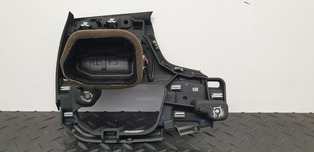 Audi A5 MK2 (B9) 2018 Dash Vent Right Side Outer 8W2820902B