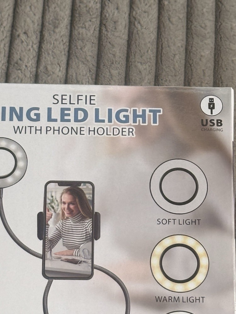 SELFIE RING LED LIGHT WITH A PHONE MOUNT AND USB CHARGING