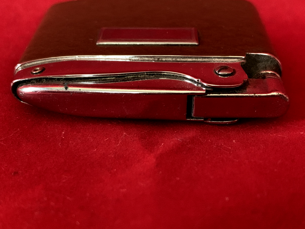 Vintage Ronson Adonis Lighter (13H)