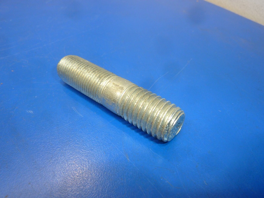 EUCLID E4951,Wheel Stud,Lot of 1