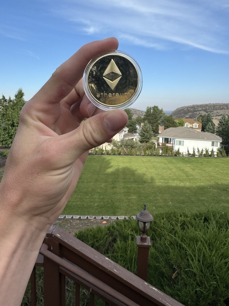crypto trading coin ( collectable )
