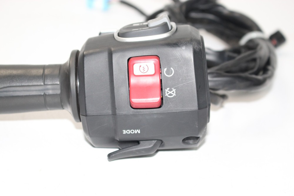 18 Honda Goldwing Touring GL1800D Right Control Switch
