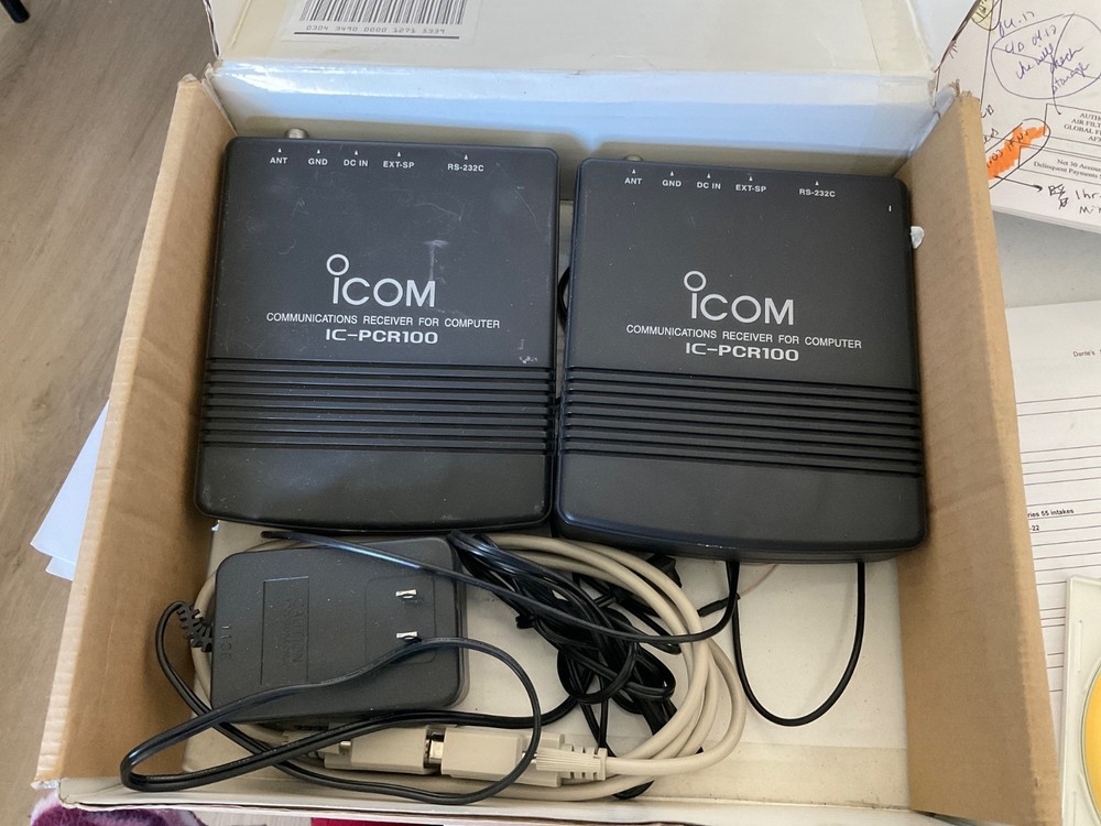 icom communication receivers set 2