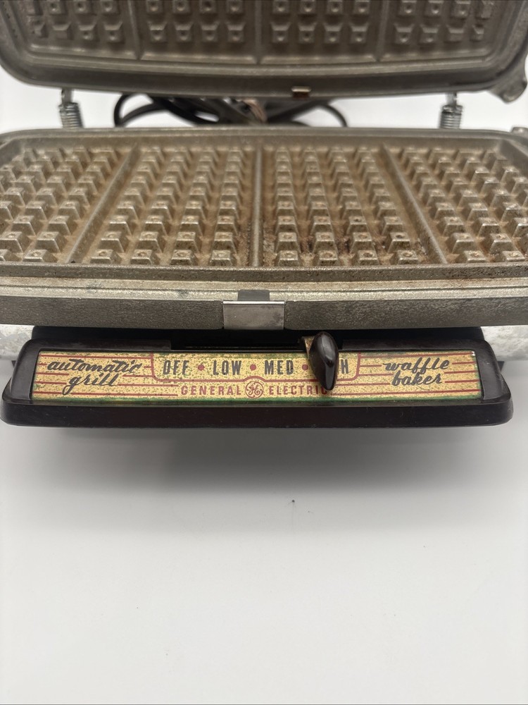 Vintage General Electric Chrome Waffle Maker & Griddle Works! Needs Some Clean