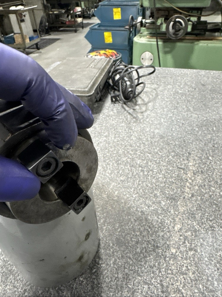 BRIDGEPORT R8 RIGHT ANGLE MILLING MACHINE ATTACHMENT