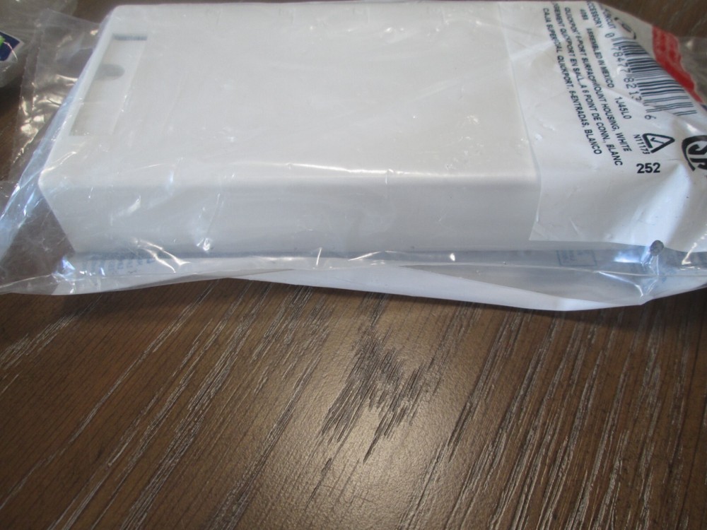 4 pack LEVITON 41089 - 6WP White 6 port Quickport Surface Mount Housing