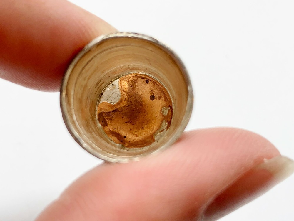 ANTIQUE SOLID STERLING SILVER BLACK VELVET TOPPED SEWING THIMBLE