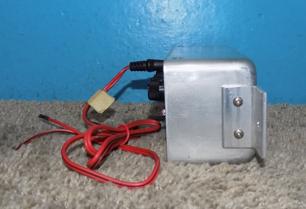Homebrew 12VDC Fused Distribution Box