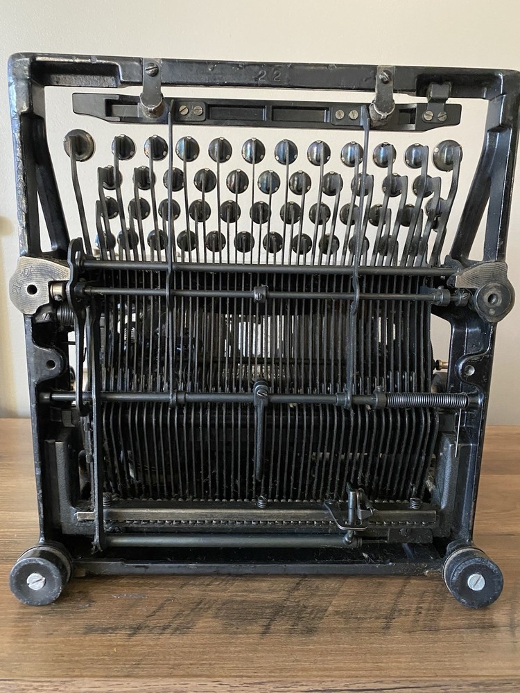 1930 Underwood Standard Typewriter No 5.