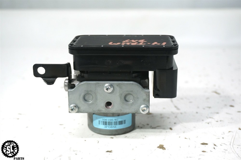 2014 TRIUMPH DAYTONA 675 ABS PUMP MODULE