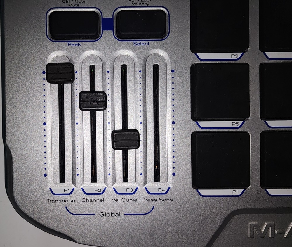 M-Audio Trigger Finger USB Midi Controller Surface Drum Pad with USB Cable