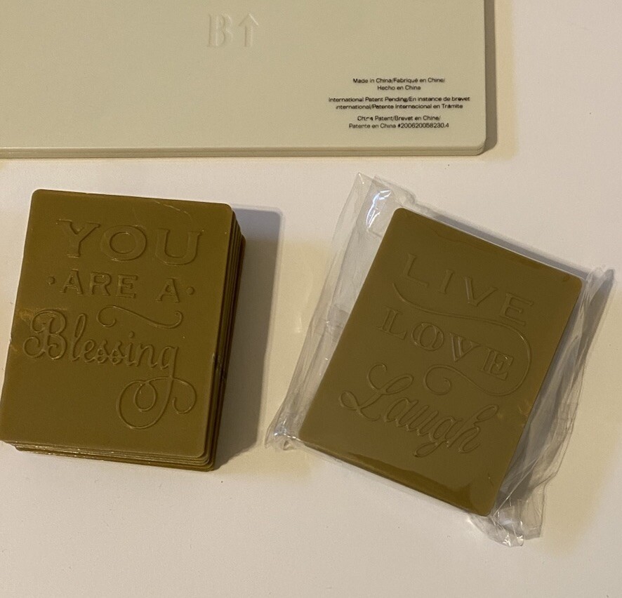 Anna Griffin Cricut Cuttlebug Assorted Embossing Frame Folders And Sentiments #1