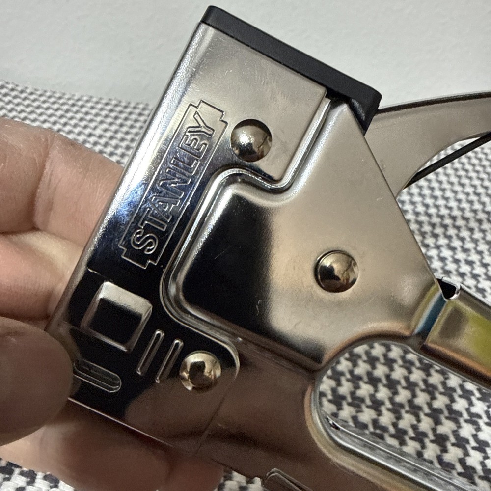 STANLEY STAPLE GUN Light Duty Construction Stapler TR45