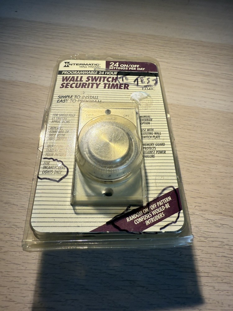 Intermatic Wall Switch Security Timer EJ343C 120V 3-Way 24hr Programmable New