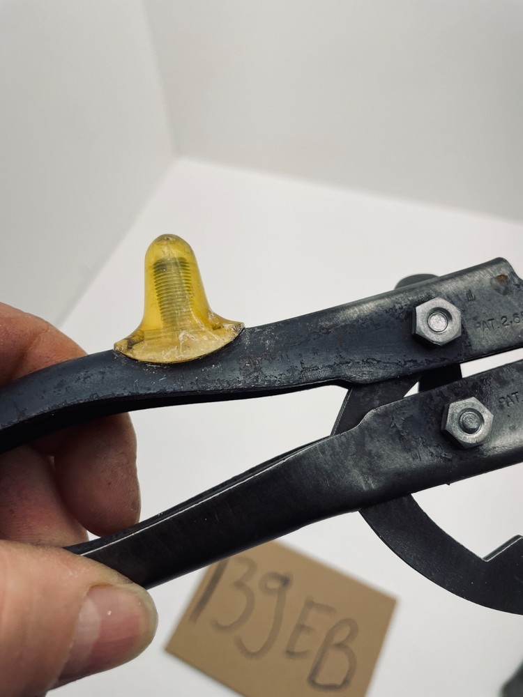Vintage locking sheet metal sheers