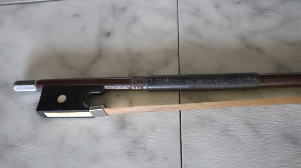Vintage Glasser Violin Bow 29"