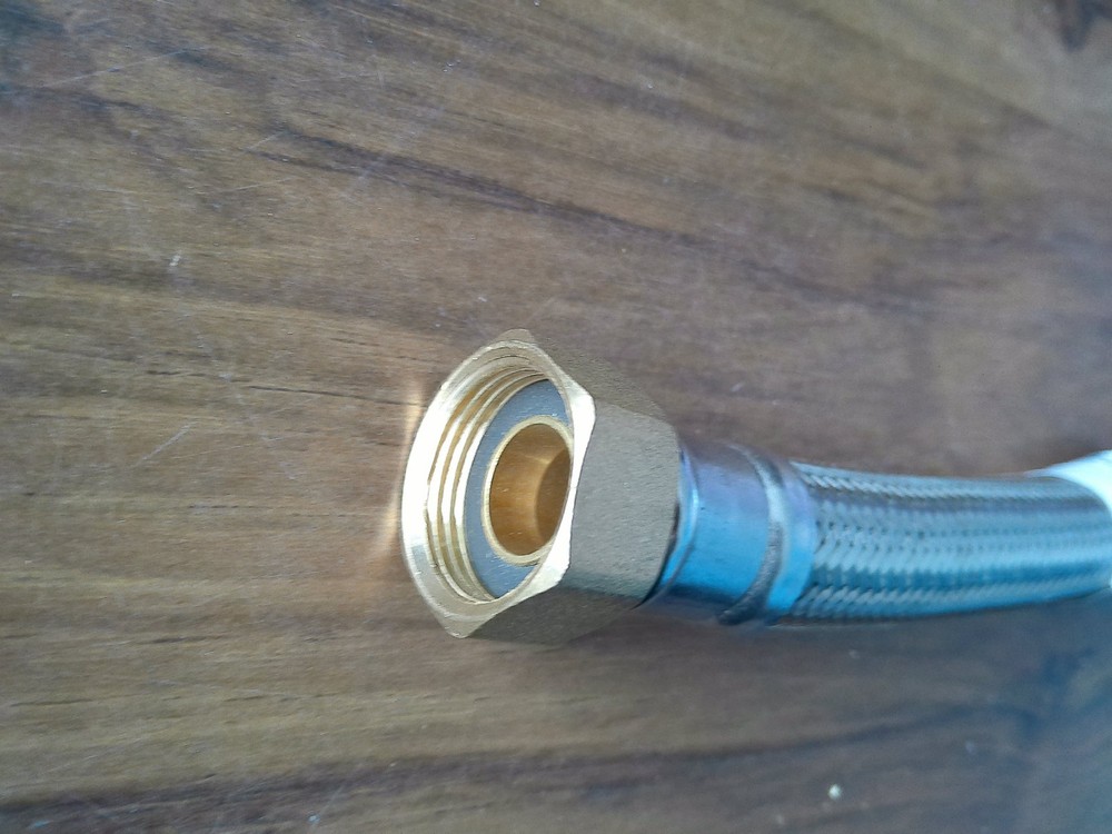 New SharkBite Max UR3088FX12 3/4" x 3/4" FIP -12" Water Heater Connection