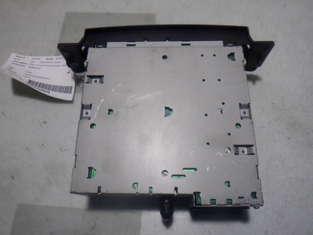 06 CHRYSLER PACIFICA Info Screen 5094031Ac