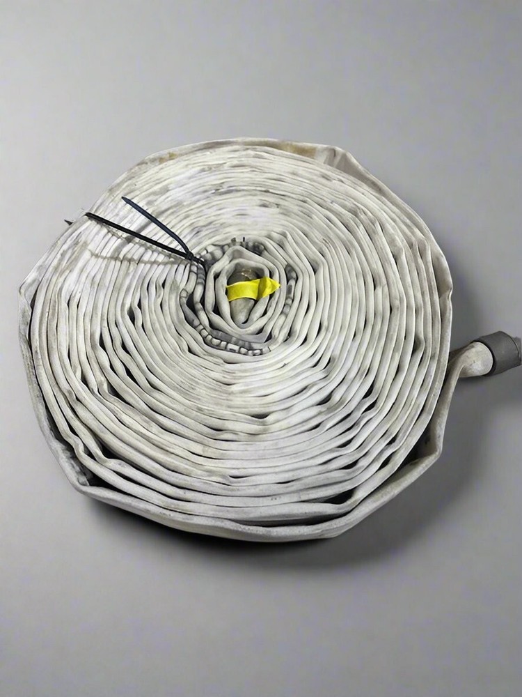 "UNDERWRITER" RUBBER LINED FIRE HOSE 1 1/2" x 100ft long