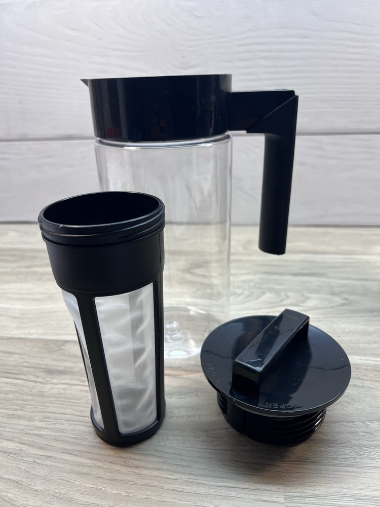 Cold Brew Coffee Ice Tea Maker 1.3qt Plastic Pitcher Mesh Filter Infuser