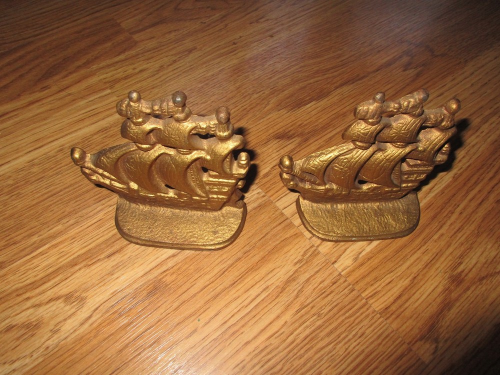 VINTAGE METAL CLIPPER SAILING SHIP BOOKENDS PAIR