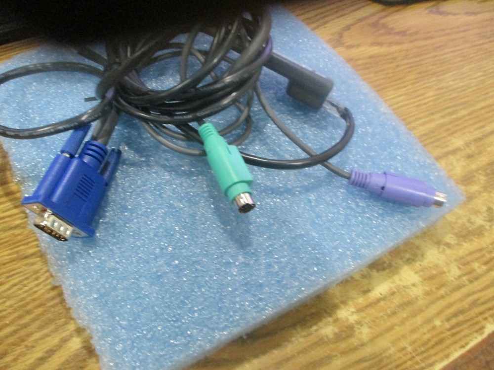Hewlett Packard MPN: 520-290-005. PS2 KVM Cable