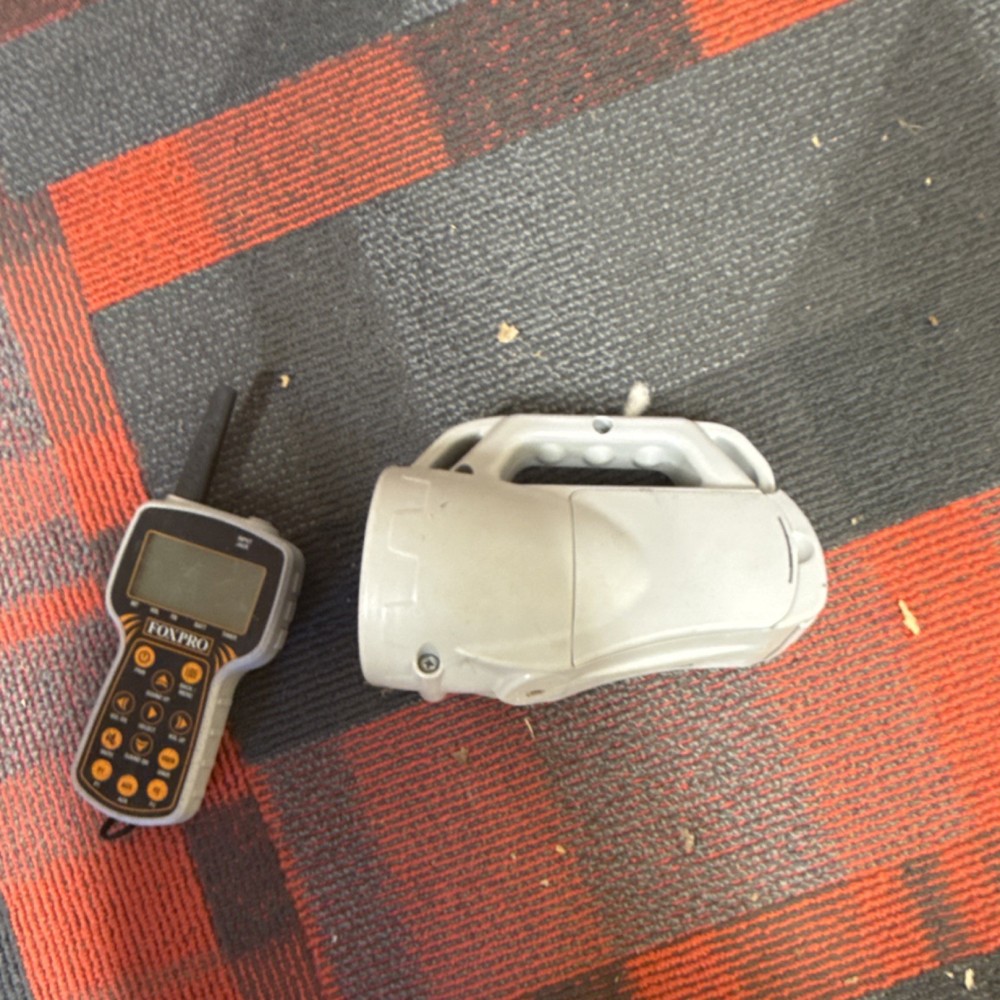 FOXPRO Inferno Electronic Predator Call, Remote Control, Gray/Black, Plastic