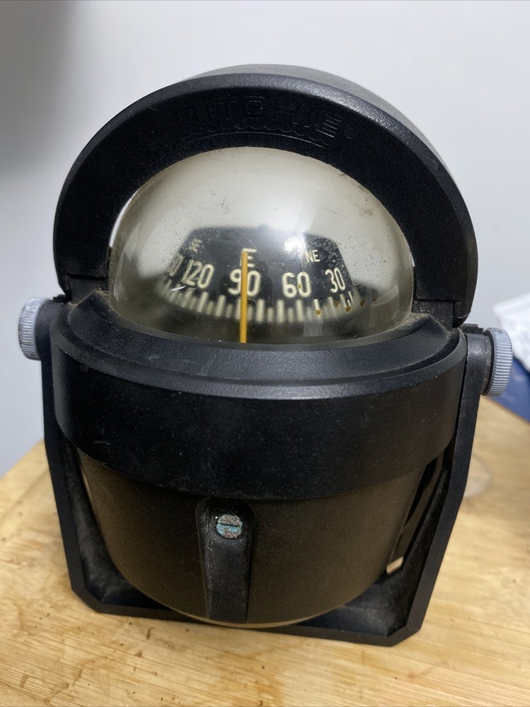 Ritchie B-Voyager Compass