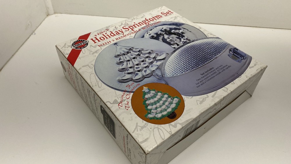 Norpro 4-Piece Holiday Springform Cake Set NIB