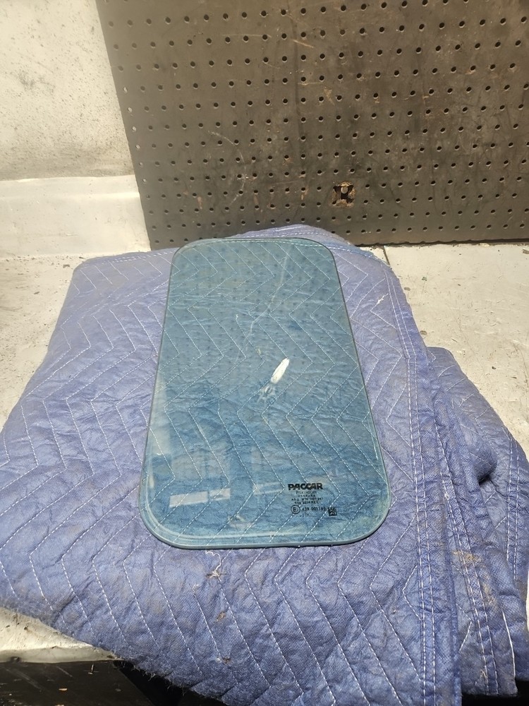 PETERBILT R44-6038 Lower Door Glass